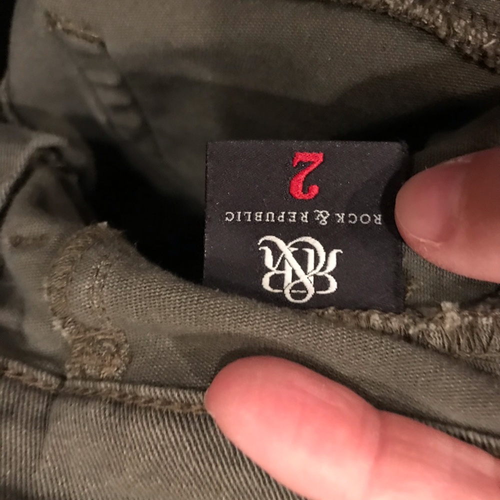 Jeans - Picture 3 of 4